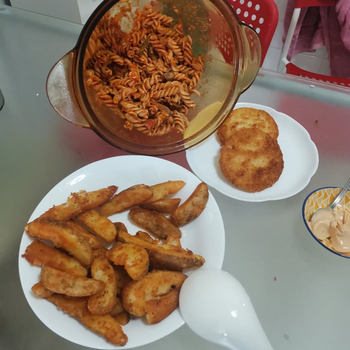 photo of Farmland Spicy Potato Wedges shared by @fluffyfloofs on  15 Oct 2022 - review