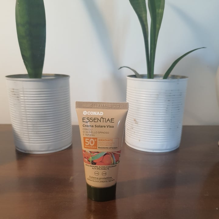 review photo of Conad Essentiae crema solare viso shared by @lily7 on 13 Aug 2022 - review