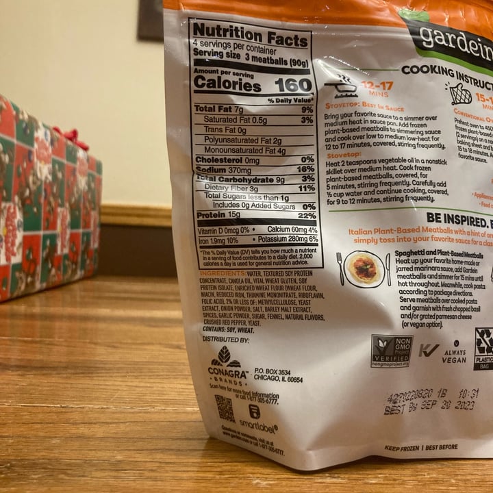 photo of Gardein Classic Meatless Meatballs shared by @lansterm on  16 Dec 2022 - review