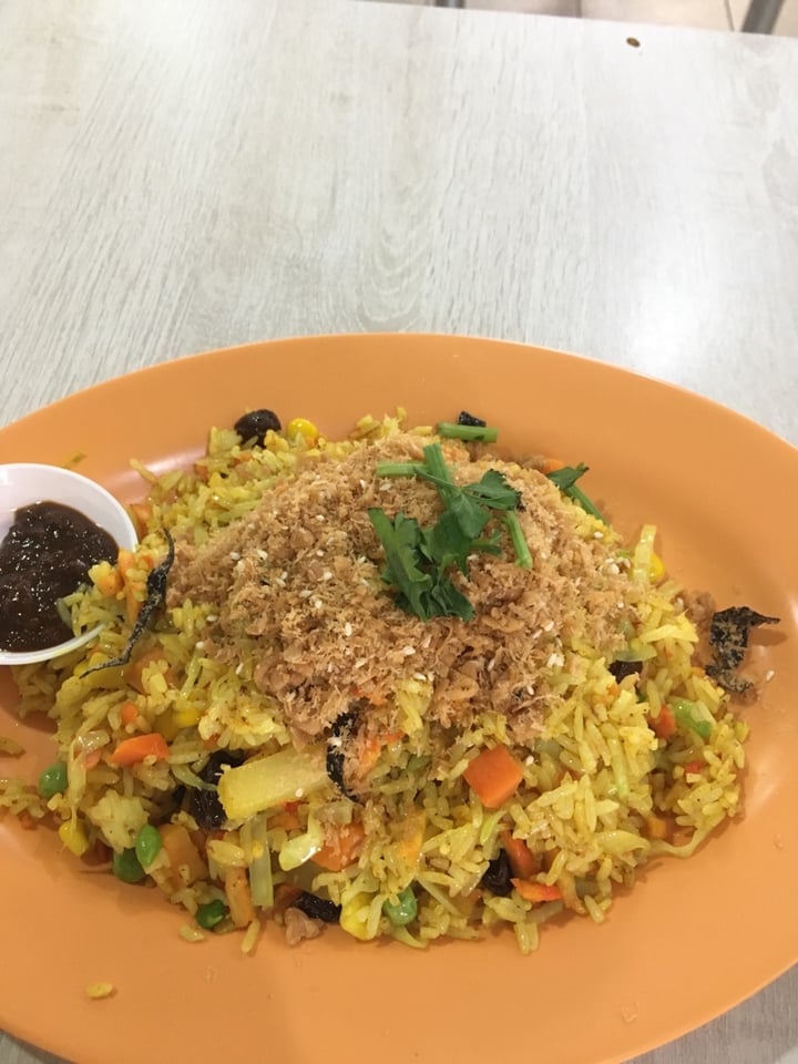 review photo of Jin You Yuan - Healthy Vegetarian Pineapple Fried Rice shared by @nomadicjen on 29 Mar 2020 - review