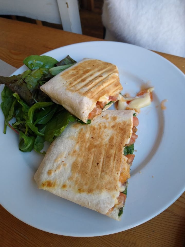 photo of Chapter One Coffee Shop Sweet Chilli Chicken Wrap shared by @louiseestperdue on  09 Jan 2020 - review
