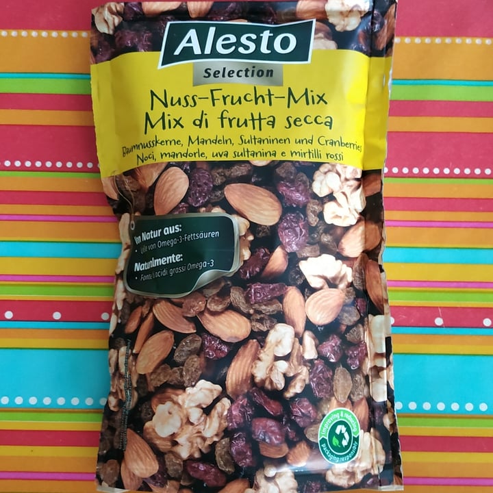 photo of Alesto Fruit and nuts mix shared by @chiaraz on  27 Mar 2022 - review