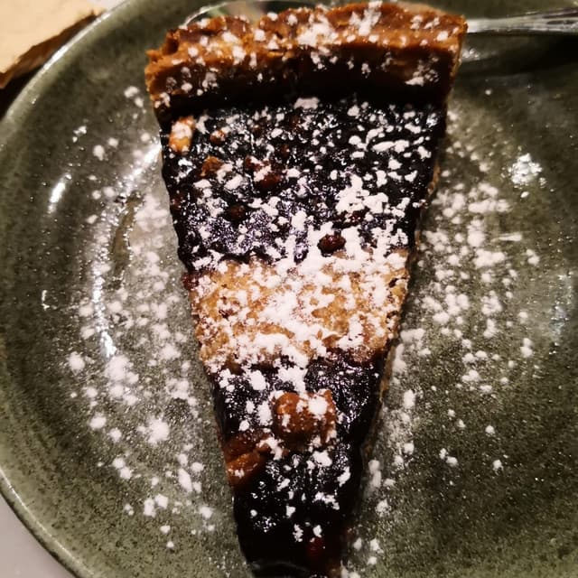 Photo of the dish “crostata sambuco e lampone”