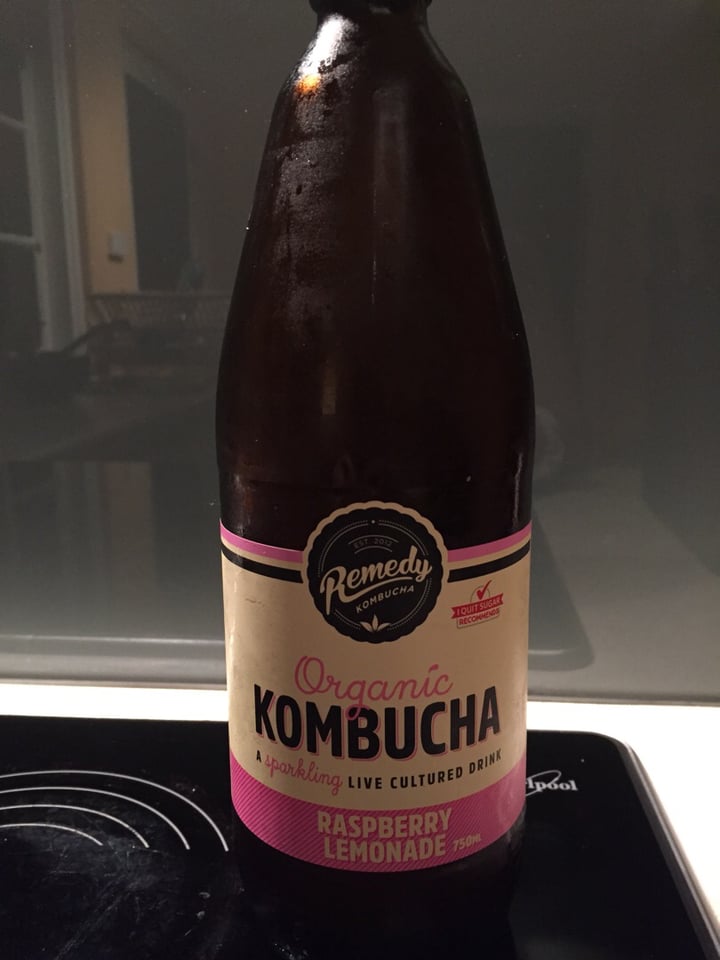 review photo of Remedy Kombucha Raspberry Lemonade shared by @stephkingdom on 10 Apr 2020 - review