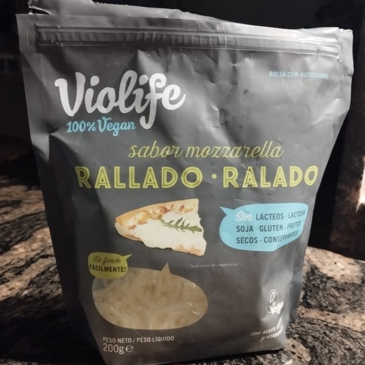 photo of Violife Queso Rallado sabor a Mozzarella shared by @sofiapelosanimais on  28 Nov 2022 - review