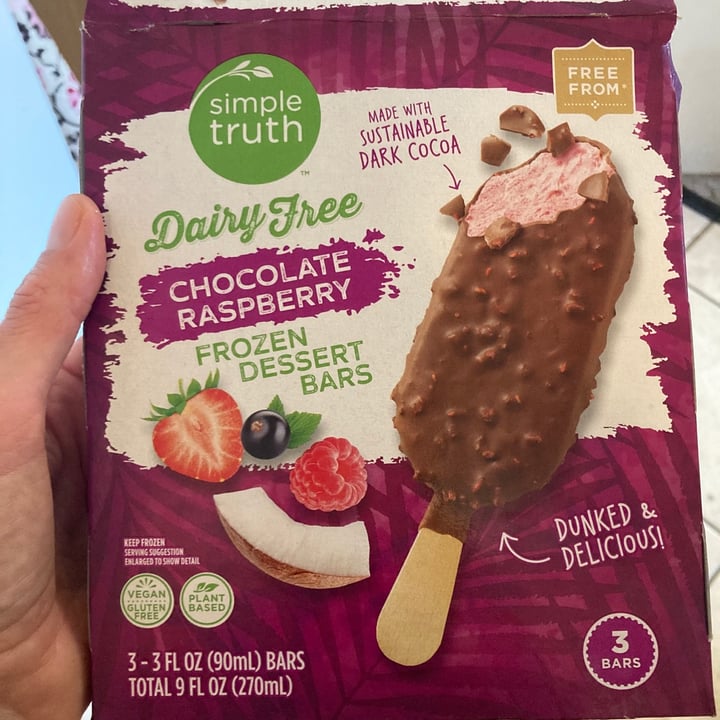 photo of Simple Truth Dairy-free chocolate raspberry frozen dessert bar shared by @nibblenyaka on  29 Jun 2021 - review
