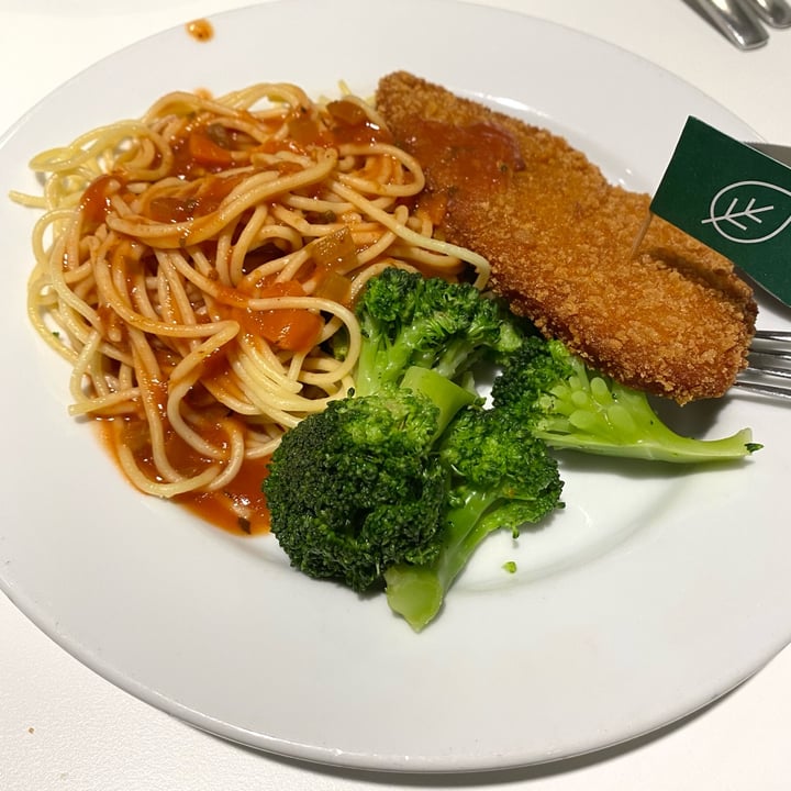 photo of IKEA Restaurant Plant based schnitzel shared by @blxck on  22 Nov 2021 - review