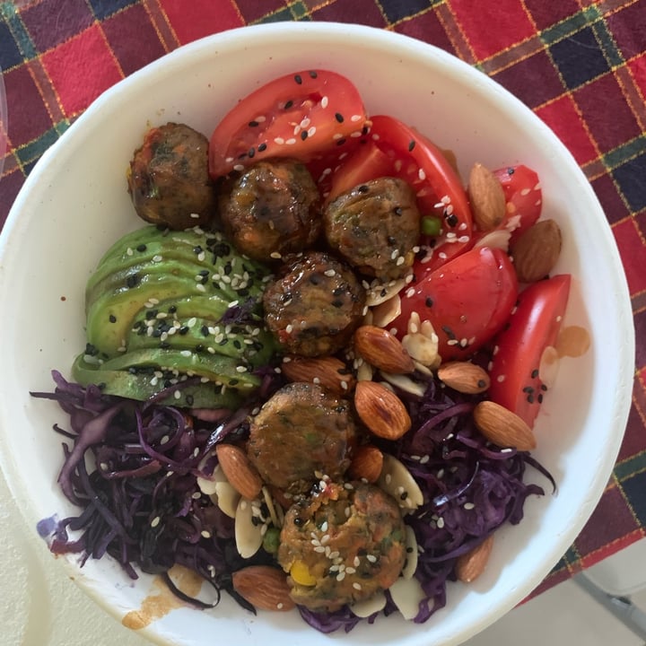 review photo of Bar Lo Sfizio Poke shared by @beatrietzschee on 14 Mar 2022 - review