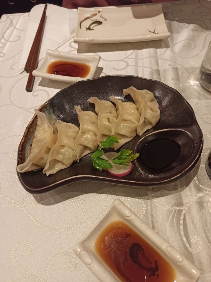 photo of Hokkaido Restaurante Japonés Gyozas de verduras shared by @veggienning on  15 Feb 2020 - review