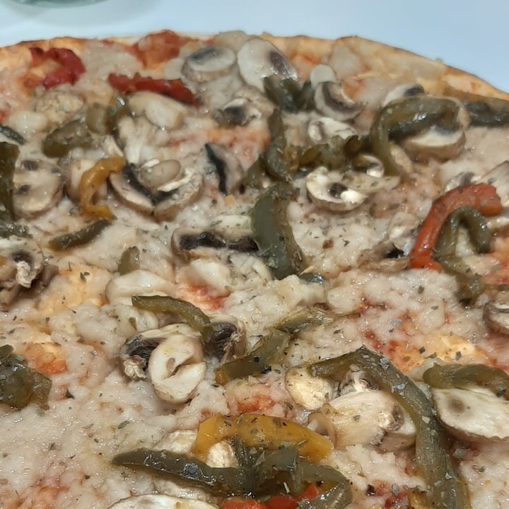 photo of Andiccio24 - Green Point Vegherita shared by @rondeboschvegan on  29 Oct 2020 - review