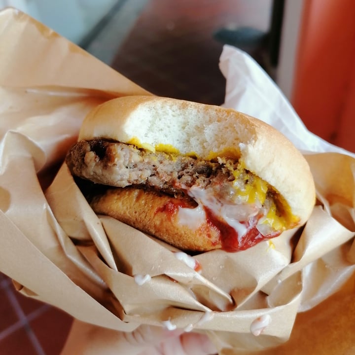 review photo of Everyday Vegan Pte. Ltd. Double Cheese Burger shared by @huilin on 12 Aug 2022 - review