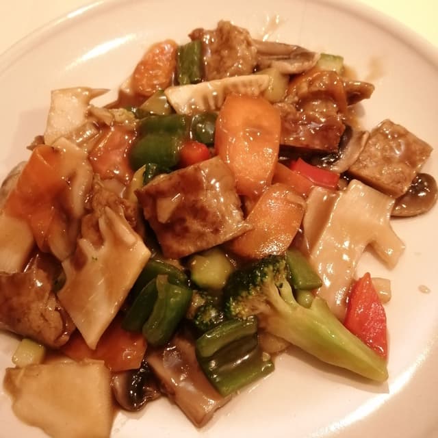 Photo of the dish “Seitán Con Verduras”