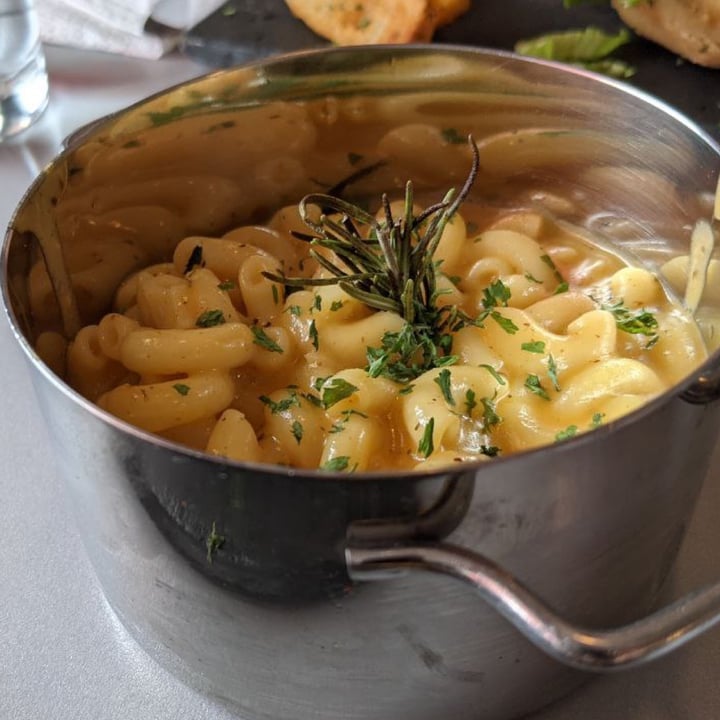 review photo of Gia Vegan Pastry Shop Mac and cheese shared by @glorianacalvo on 03 Oct 2021 - review