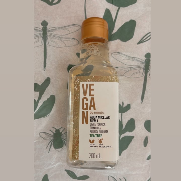 photo of Vegan by Needs Água Micelar 5 em 1 Tea Tree shared by @deboasnaterapia on  29 Aug 2022 - review