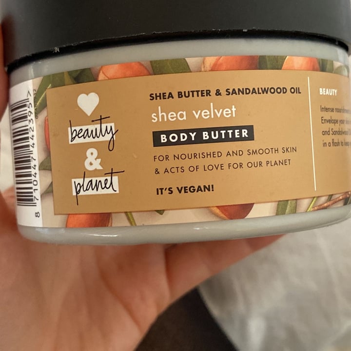 review photo of Love Beauty and Planet Body butter shared by @miniribeiro on 17 Apr 2022 - review
