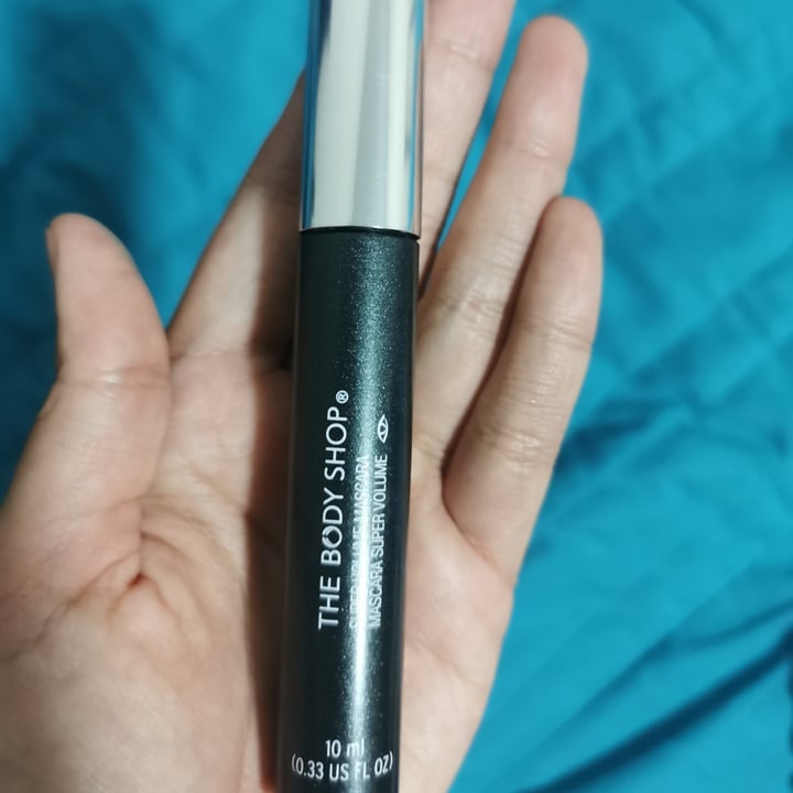 photo of The Body Shop Súper volume mascara shared by @emilylo on  02 Jul 2021 - review
