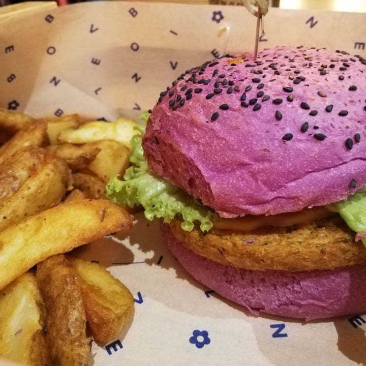 photo of Flower Burger Cherry Bomb shared by @lacecca on  26 Nov 2021 - review