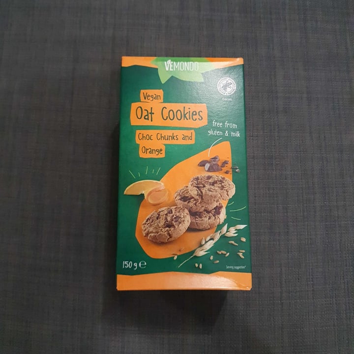 photo of Vemondo  Oat cookies - Choc Chunks and Orange shared by @queek96 on  28 Aug 2022 - review