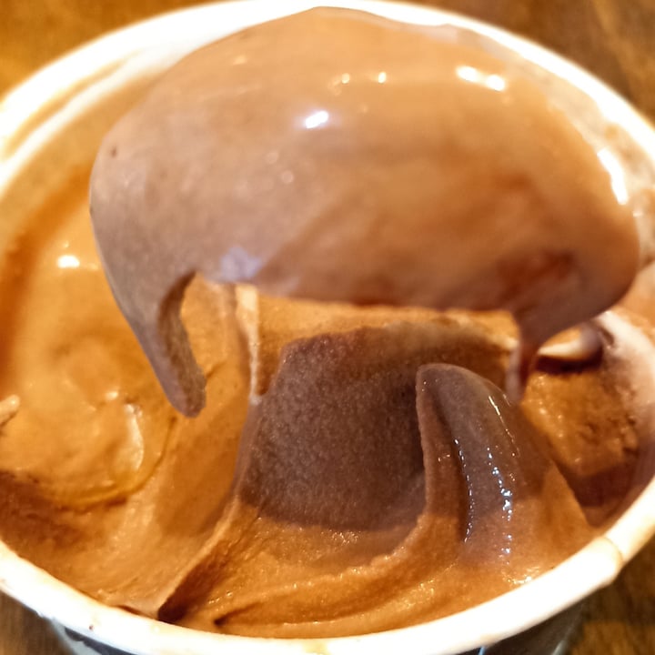 photo of Lucciano's Recoleta Helado raw de chocolate shared by @vikvegan on  14 Mar 2022 - review