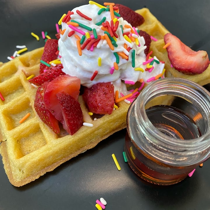 photo of PiANTA Vegan Restaurant Birthday Cake Waffles shared by @kateats on  14 Jan 2023 - review