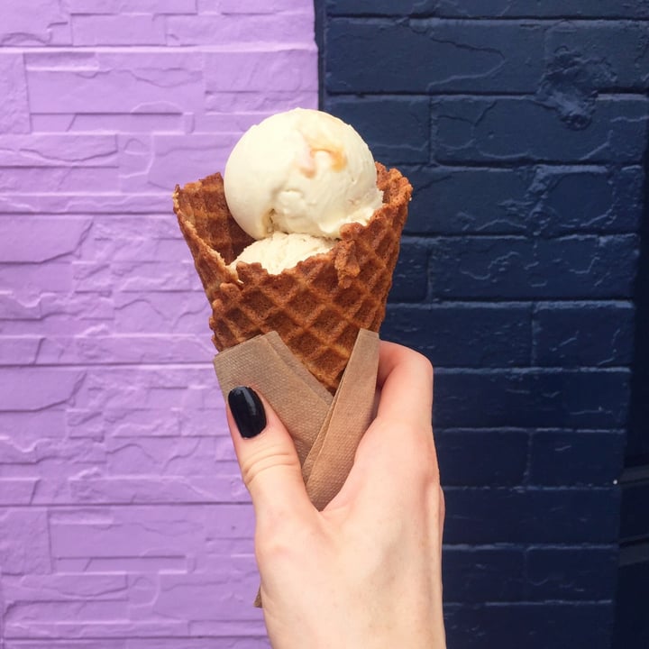 review photo of Honey’s Ice Cream Atlantic Salted Caramel Ice cream shared by @desireebeaubien on 08 Aug 2021 - review