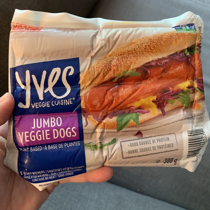 photo of Yves Veggie Cuisine Jumbo Veggie Dogs shared by @linnyrw on  11 Jun 2021 - review