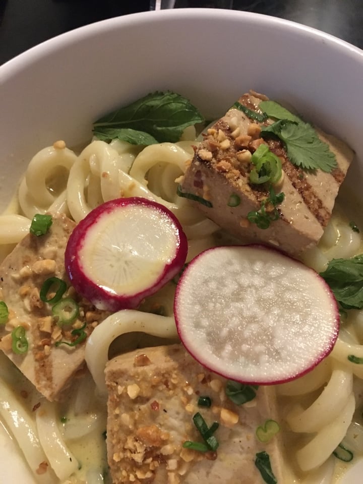 review photo of Twisted Soul Malaysian Curry Noodle Bowl shared by @ggsovegan on 08 Dec 2019 - review