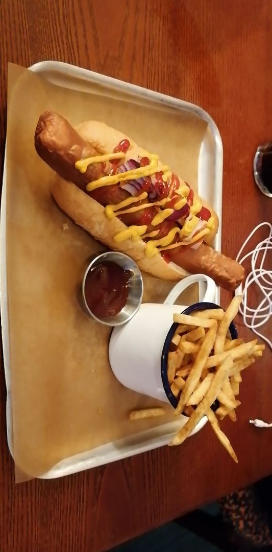 photo of The Warehouse Moving Mountains Hot Dog And Chips shared by @louievarley on  06 Dec 2019 - review