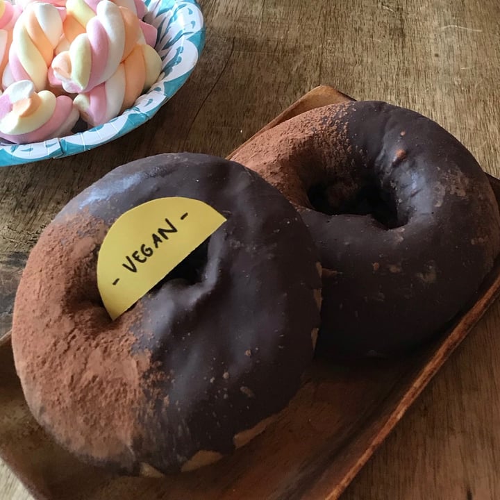 photo of Fresh Earth Food Store Chocolate Donut shared by @sarahjeggle on  24 Feb 2021 - review