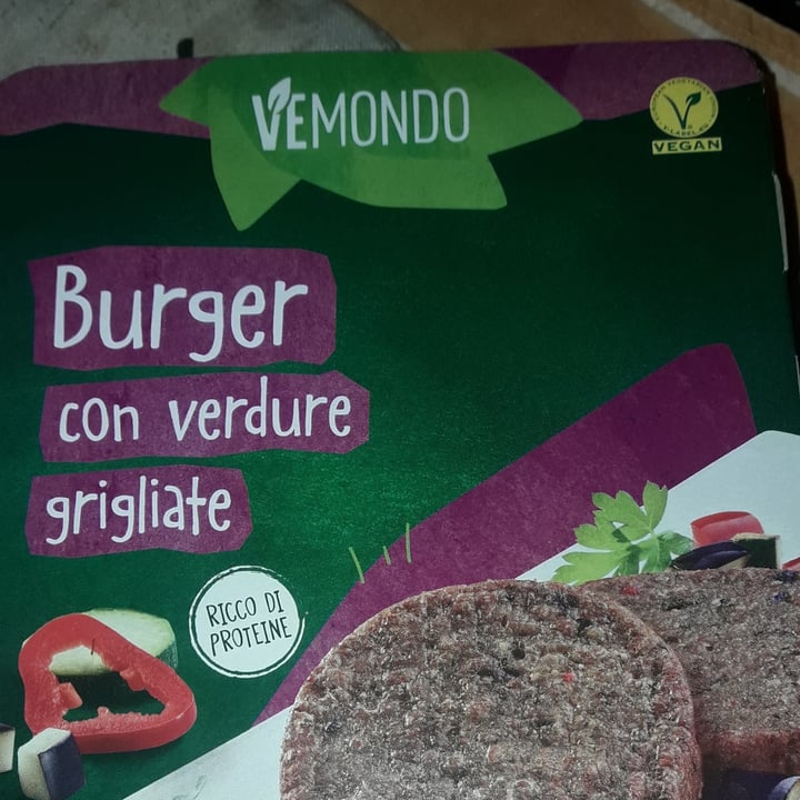 photo of Vemondo Burger con Verdure Grigliate shared by @elisa81 on  01 Apr 2022 - review