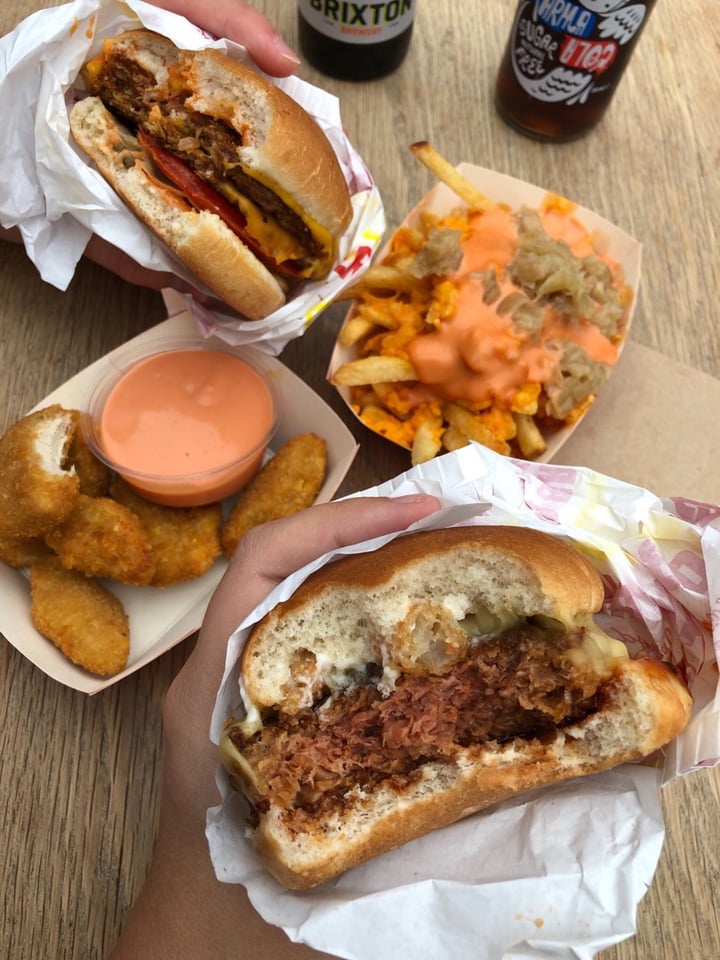 photo of Halo Burger Quarter Pounder with cheese shared by @allywally on  21 Aug 2019 - review