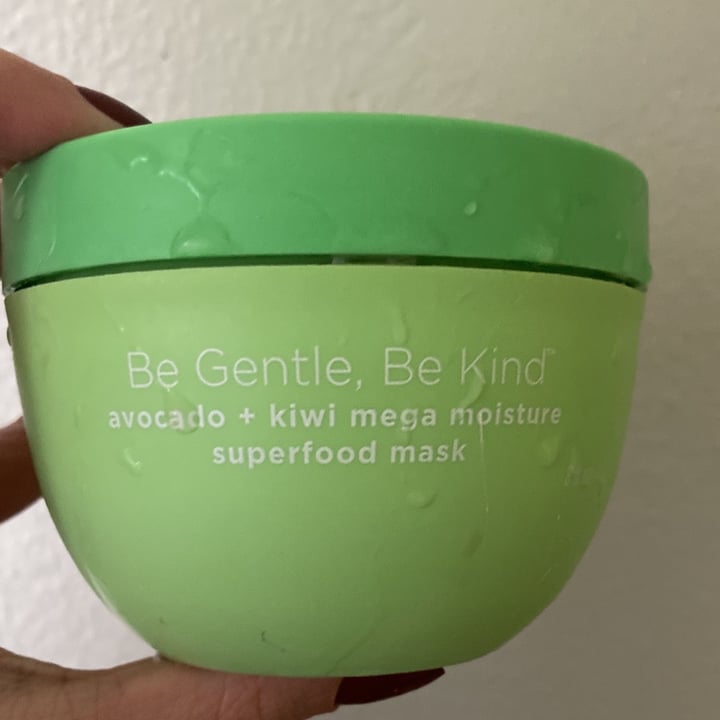 photo of Briogeo Avocado & Kiwi Mega Moisture Superfood Hair Mask shared by @renatammoraes on  09 May 2022 - review