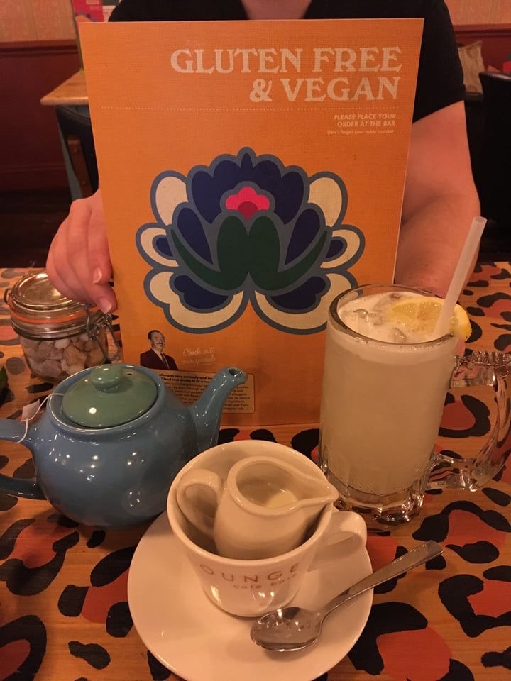 review photo of Molo Lounge Vegan Beyond Cheese Burger shared by @emmajv on 24 Nov 2019 - review