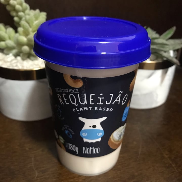 photo of NOMOO Plant-Based Brasil Requeijão vegano shared by @alineandrade on  16 Sep 2022 - review
