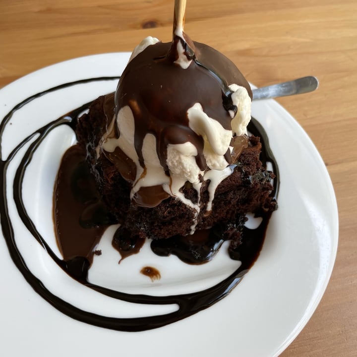 photo of Bioloco Brownie Con Helado (100% Vegano) shared by @lemmyrudy on  14 May 2022 - review