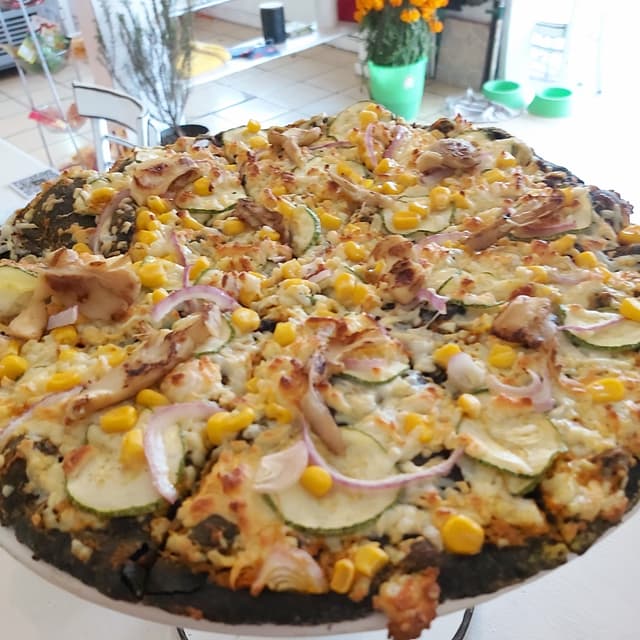 菜肴“Pizza Cempasúchil”的照片