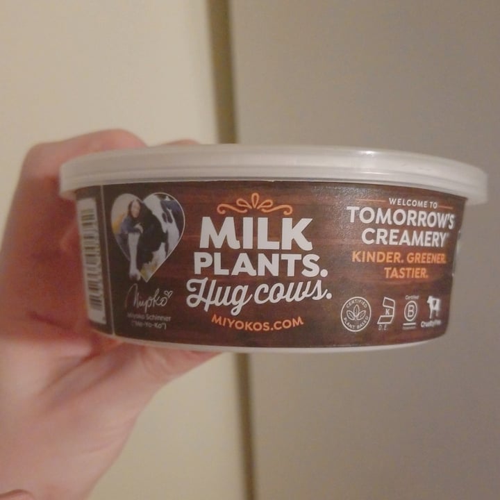 review photo of Miyoko's Creamery Roadhouse Cheddar Classic Sharp shared by @babydolldaydreams on 30 Aug 2022 - review