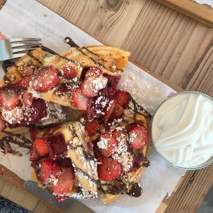 photo of Jessy's Waffles Queen of Hearts shared by @thegreenveganchick on  20 Dec 2019 - review