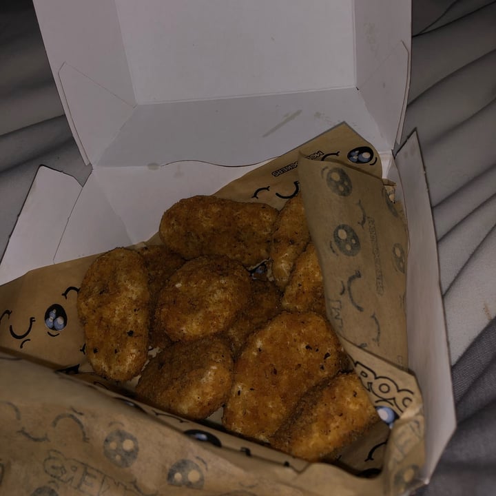 photo of MODROCKERS 12 Nuggets With Sweet Chilli Dip shared by @tsbarker on  18 Mar 2022 - review