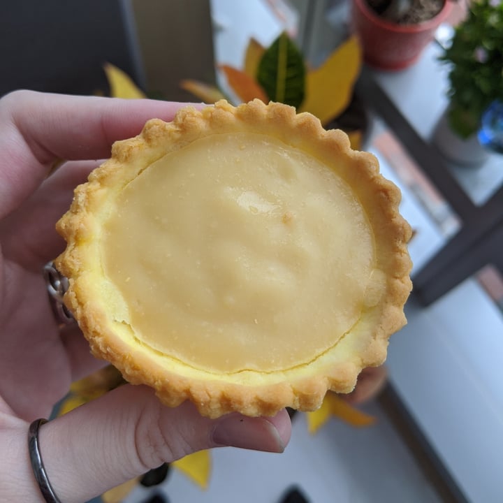review photo of nomVnom Bistro Original Vegan Egg Tart shared by @lepapillonterrible on 22 Jun 2020 - review