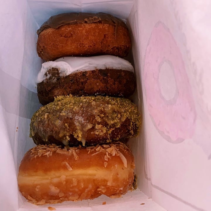 review photo of The Donuttery Half Dozen shared by @veganhotchip on 29 Nov 2020 - review