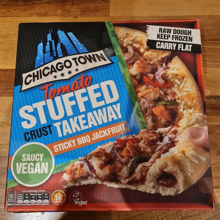 photo of Chicago Town Tomato Stuffed Crust Takeaway Sticky Bbq Jackfruit Pizza shared by @samlb on  05 Jan 2022 - review