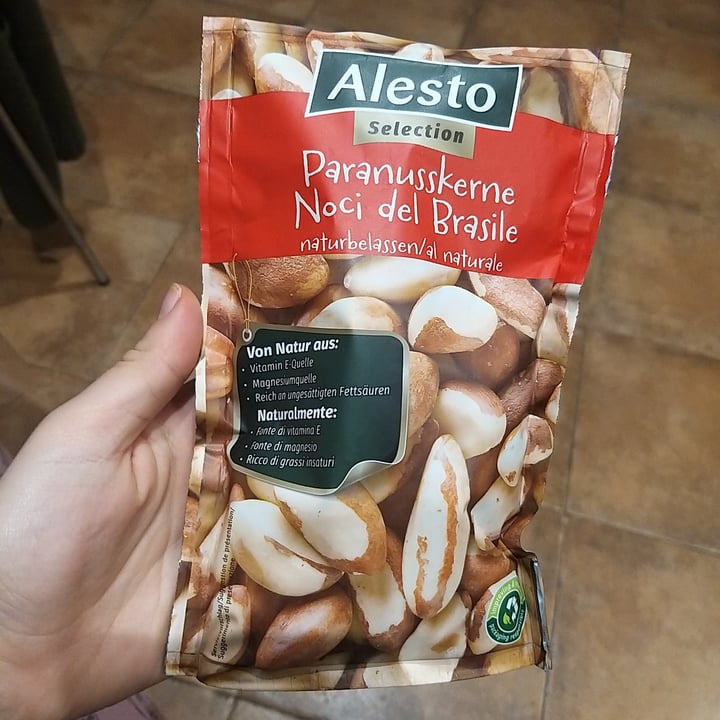 photo of Alesto Selection Noci Del Brasile shared by @elele95 on  20 Mar 2022 - review