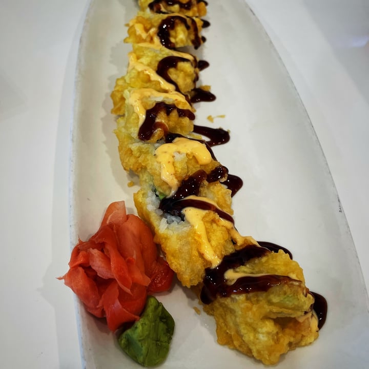 photo of VeGreen Vegetarian Fusion Restaurant California Fried Roll shared by @tofutrey on  16 May 2021 - review