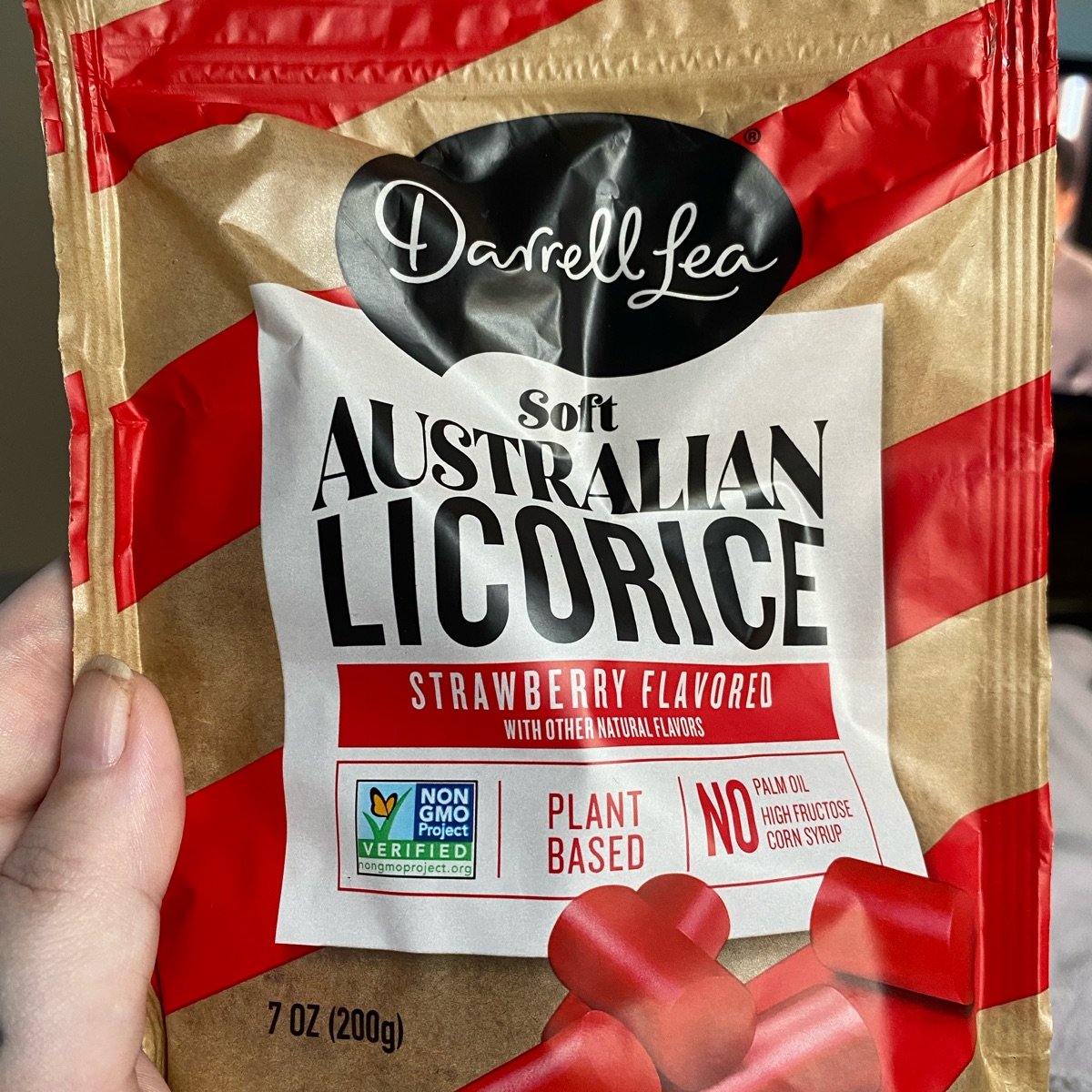 Liquorice Twists Raspberry from Darrell Lea - Vegan Product Reviews ...