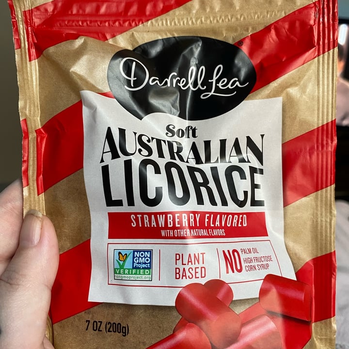 photo of Darrell Lea Liquorice Twists Raspberry shared by @lillywood86 on  17 Oct 2021 - review