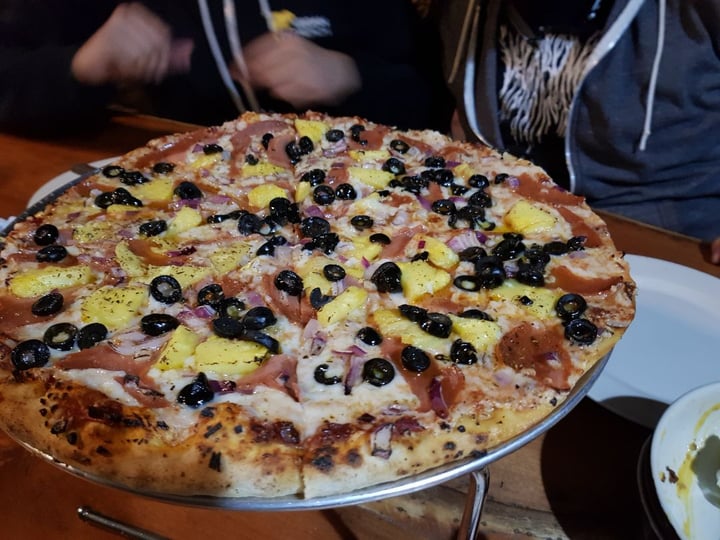 photo of Ixteriolo's Pizza Mau Wowi shared by @elviejonvegano on  04 Dec 2019 - review