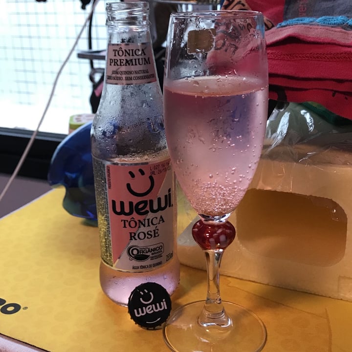 photo of Wewí Tônica Rosé shared by @mribas on  31 Oct 2022 - review