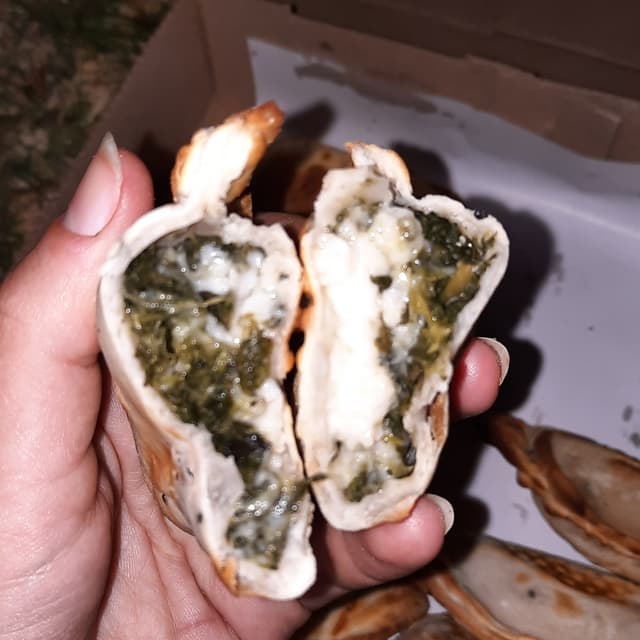Foto do prato “Empanada De Acelga Y Queso”