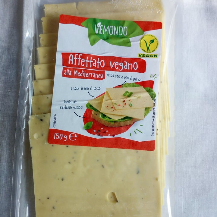 photo of Vemondo Affettato vegano British style shared by @vivalavita on  03 Jul 2022 - review